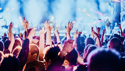 地方新聞精選 陜西嚴禁大型演出假唱，深圳擬放寬車牌申請，網絡文化經營受關注